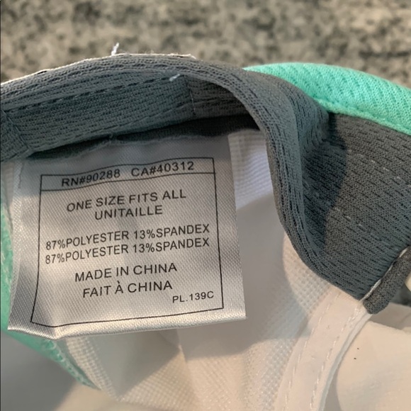 Adidas White and Green Sports Cap - Picture 7 of 9